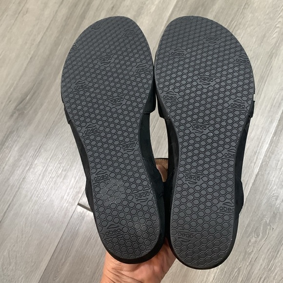 ABEO Gabrielle Black Wedge Leather Rhinestone Detail Adjustable Sandals size 10 - Picture 9 of 12